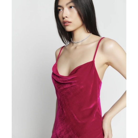 Reformation Salamanca Dress In Rhubarb Velvet 6 NWT - Picture 5 of 12